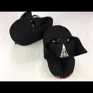 Boys Darth Vader Star Wars slippers, Sz 2/3